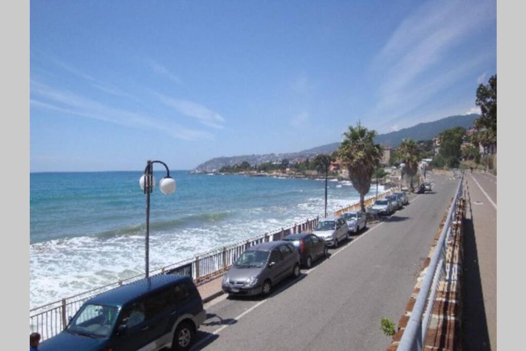 Centrally Located Apt By Harbour With Elevator Sanremo Exterior foto